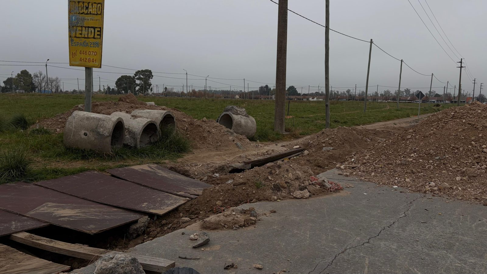 Desde la UCR piden respuestas al Municipio por la paralización de la obra cloacal en Av. Pellegrini