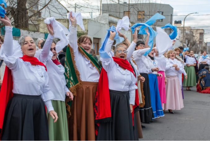 El Espacio Cultural “13 de Abril” abrió una nueva convocatoria a bailarines y músicos para participar del Gran Pericón Nacional 