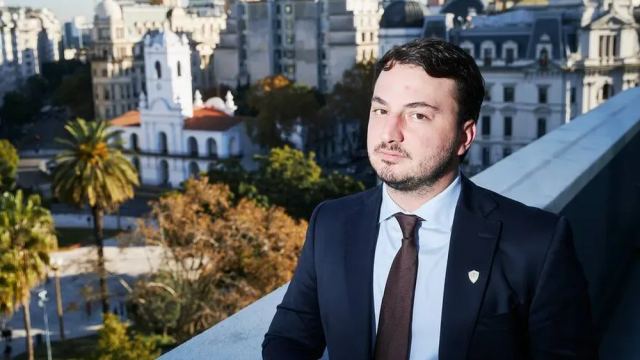 LLA busca arancelar universidades y hospitales para extranjeros en la Provincia