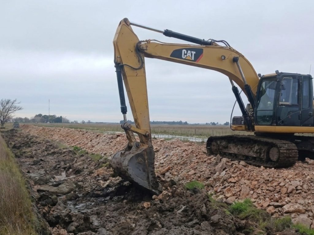 Se llevan adelante cortes de tránsito en el camino Muñoz - Pourtalé