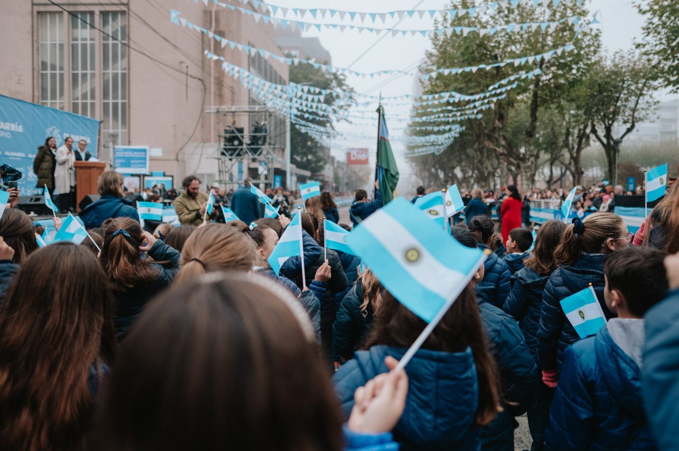 Olavarría festejó el 25 de Mayo con un masivo Desfile Patrio