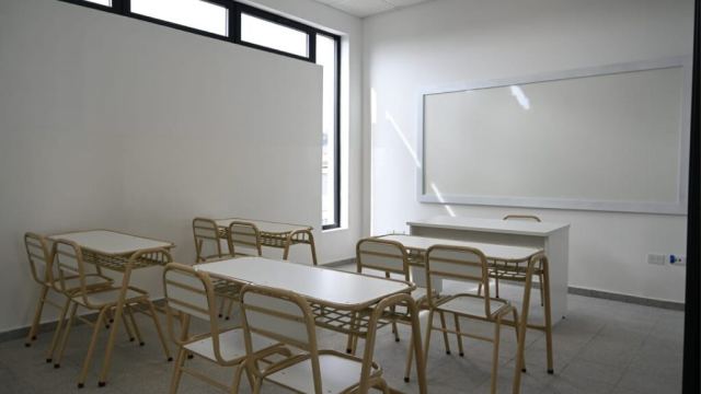 Los docentes de la FEB comenzaron el primer paro del sector contra la administración de Kicillof