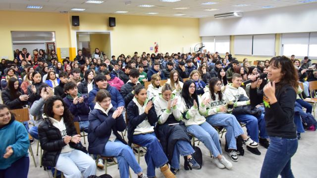 Estudiantes del nivel secundario ya palpitan “Sociales en Acción 2026”
