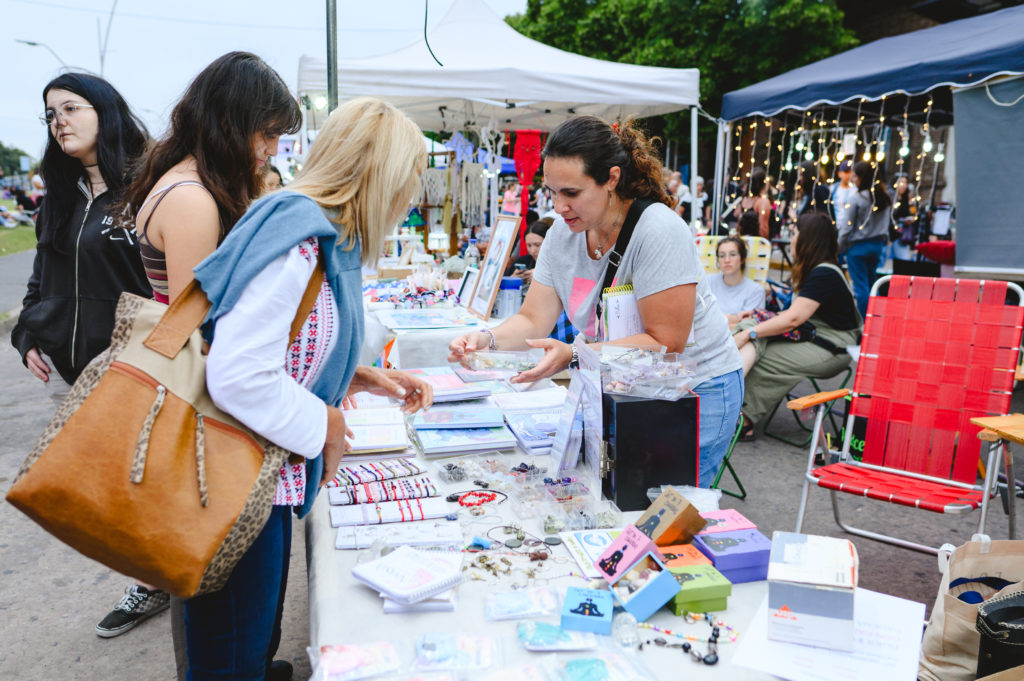 Se llevará adelante una nueva Feria de Artesanos en la Plaza Central