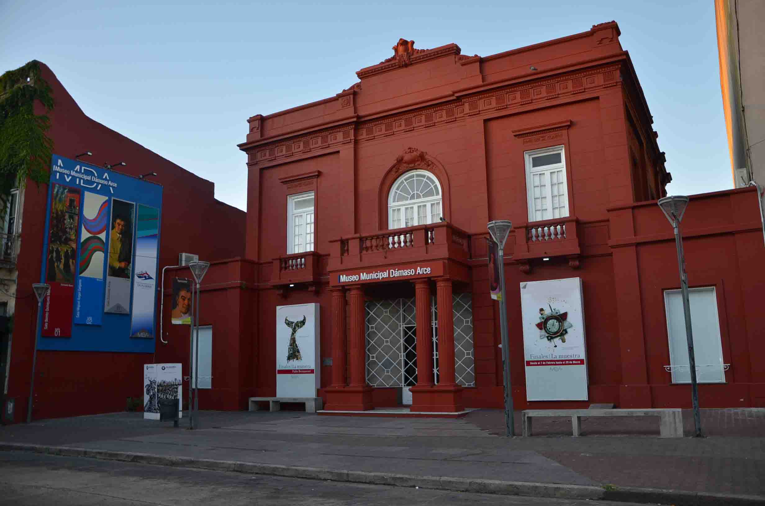 Este viernes inaugura una nueva muestra en el Museo Dámaso Arce