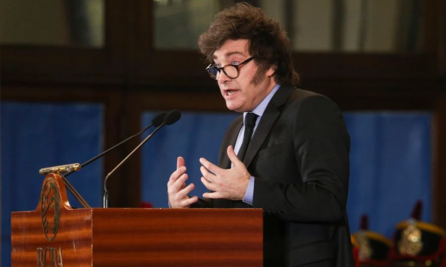 En La Rural, Javier Milei anunció una baja “permanente” de retenciones al campo