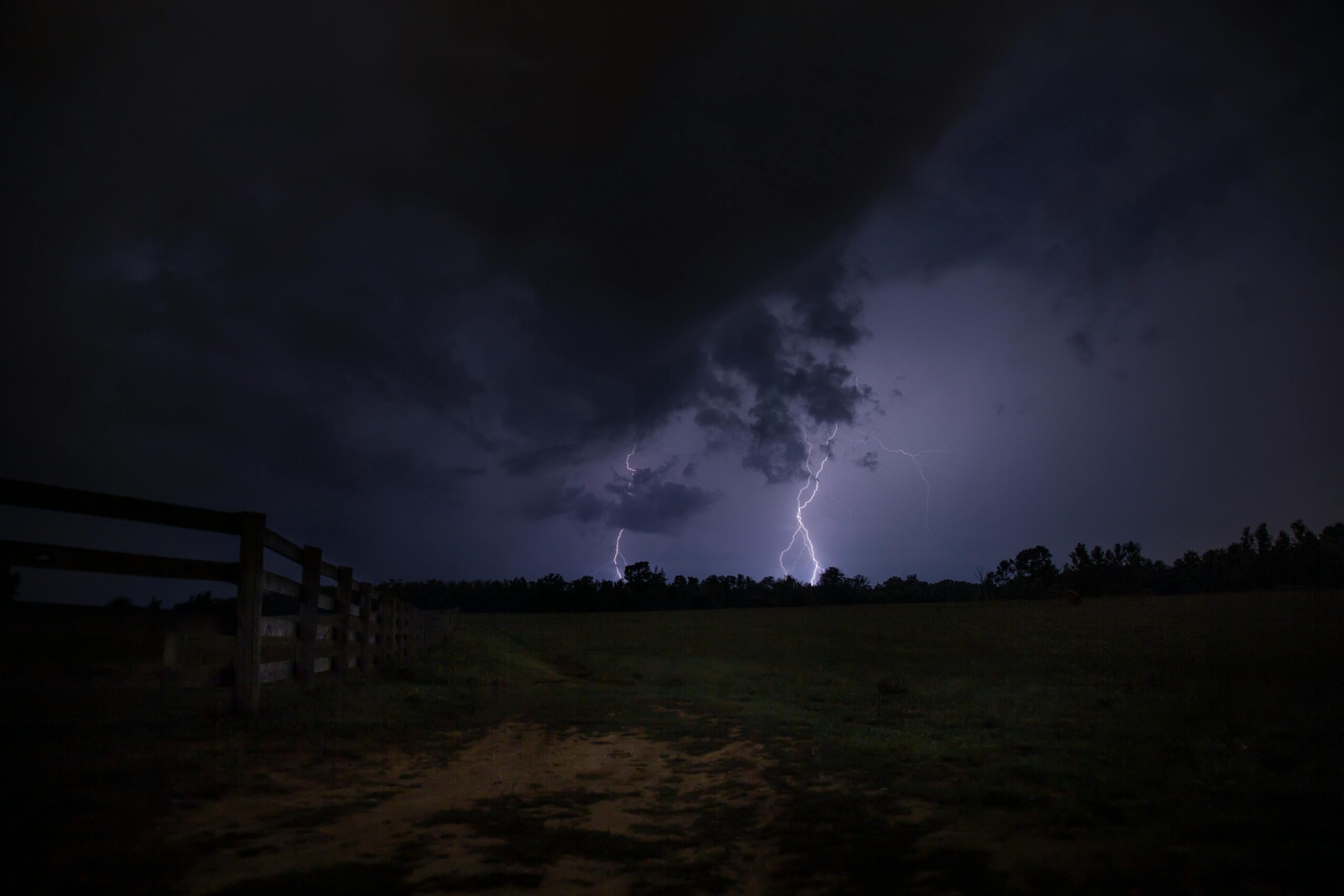 El SMN emitió una alerta amarilla por tormentas para este martes en Olavarría