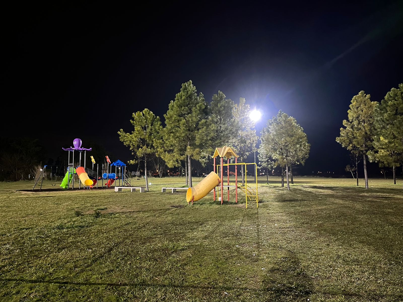 El Parque “Raúl Alfonsín” ya cuenta con nueva luminaria LED
