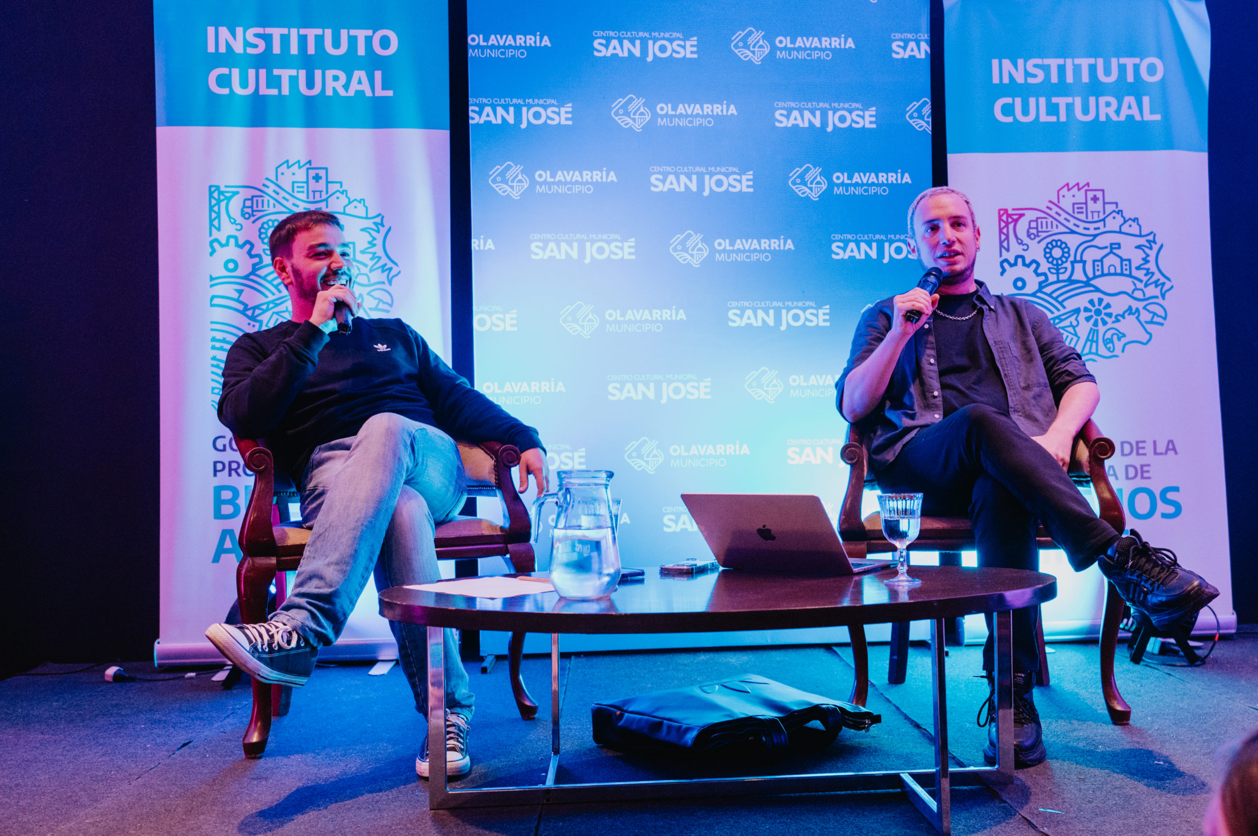 A sala llena culminó la 29° edición de la Feria de Libros en Olavarría y el 4° Festival del Libro
