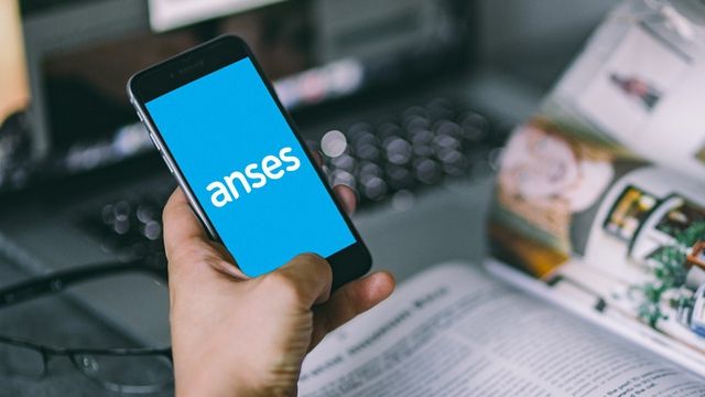 Oficializaron el aumento para las jubilaciones y asignaciones sociales para noviembre