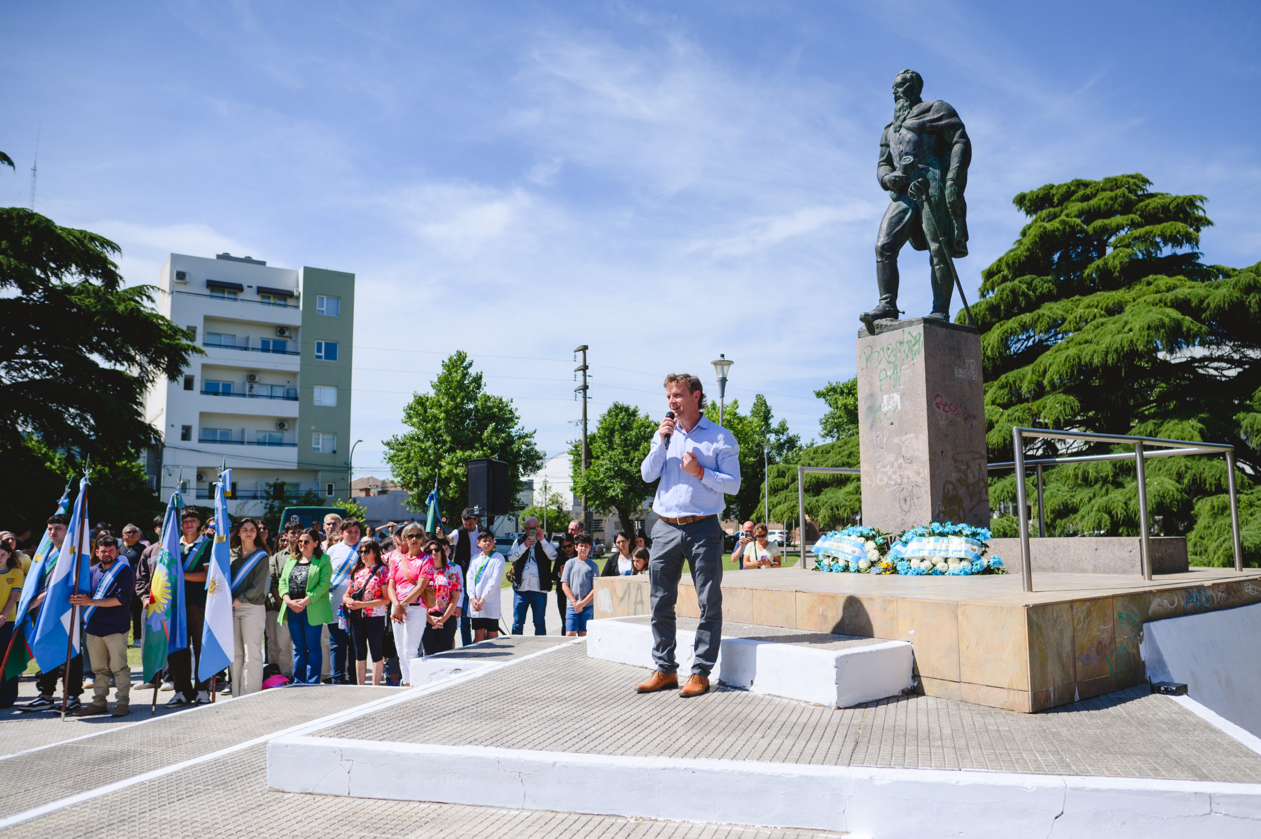 Wesner encabezó el Acto Protocolar por el 158º Aniversario de Olavarría