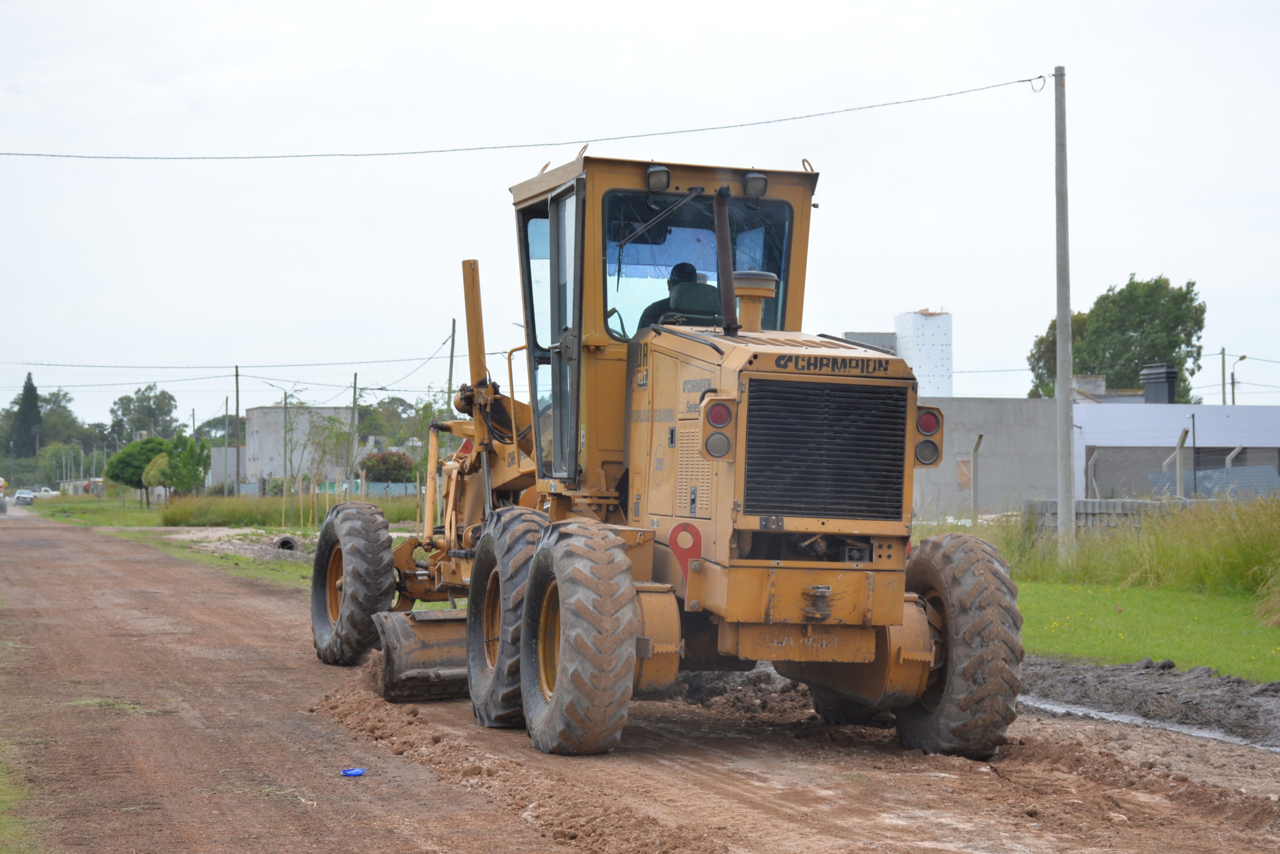 Se desarrollaron trabajos de mantenimiento y mejora de calles en diferentes puntos de la ciudad