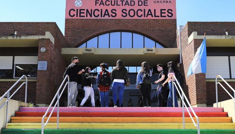 Continúa abierta la inscripción para estudiar en la Facultad de Ciencias Sociales