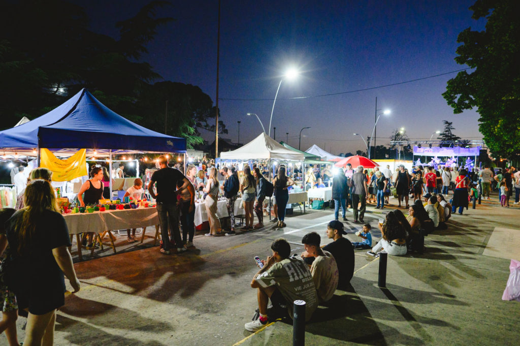 Este lunes abrirá la inscripción para participar de una nueva edición de “Atardecer de Feria”