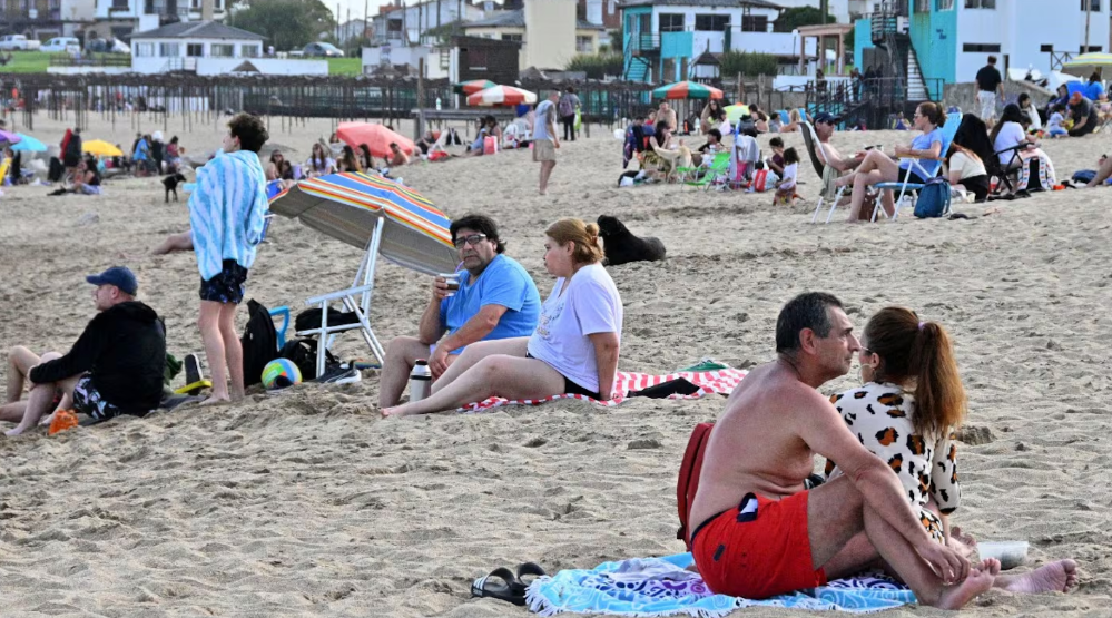 Último fin de semana largo del 2025: Se movilizaron casi 1,4 millones de turistas