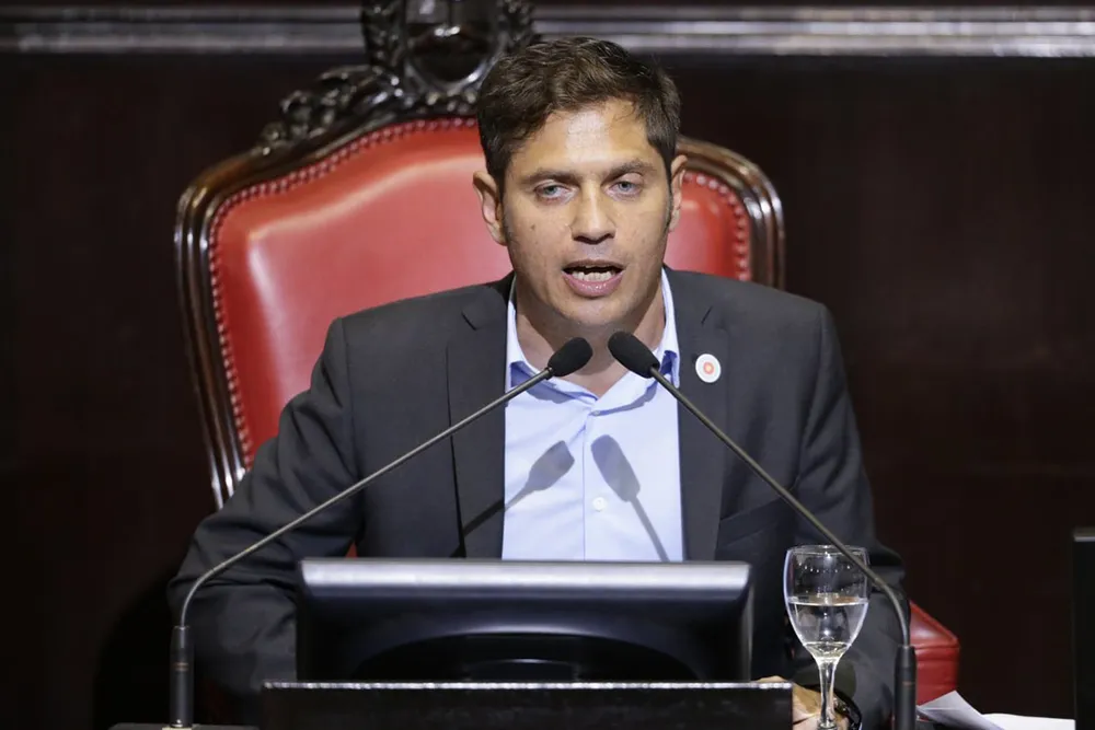 Kicillof promulgó la ley que habilita un endeudamiento por 3.600 millones de dólares