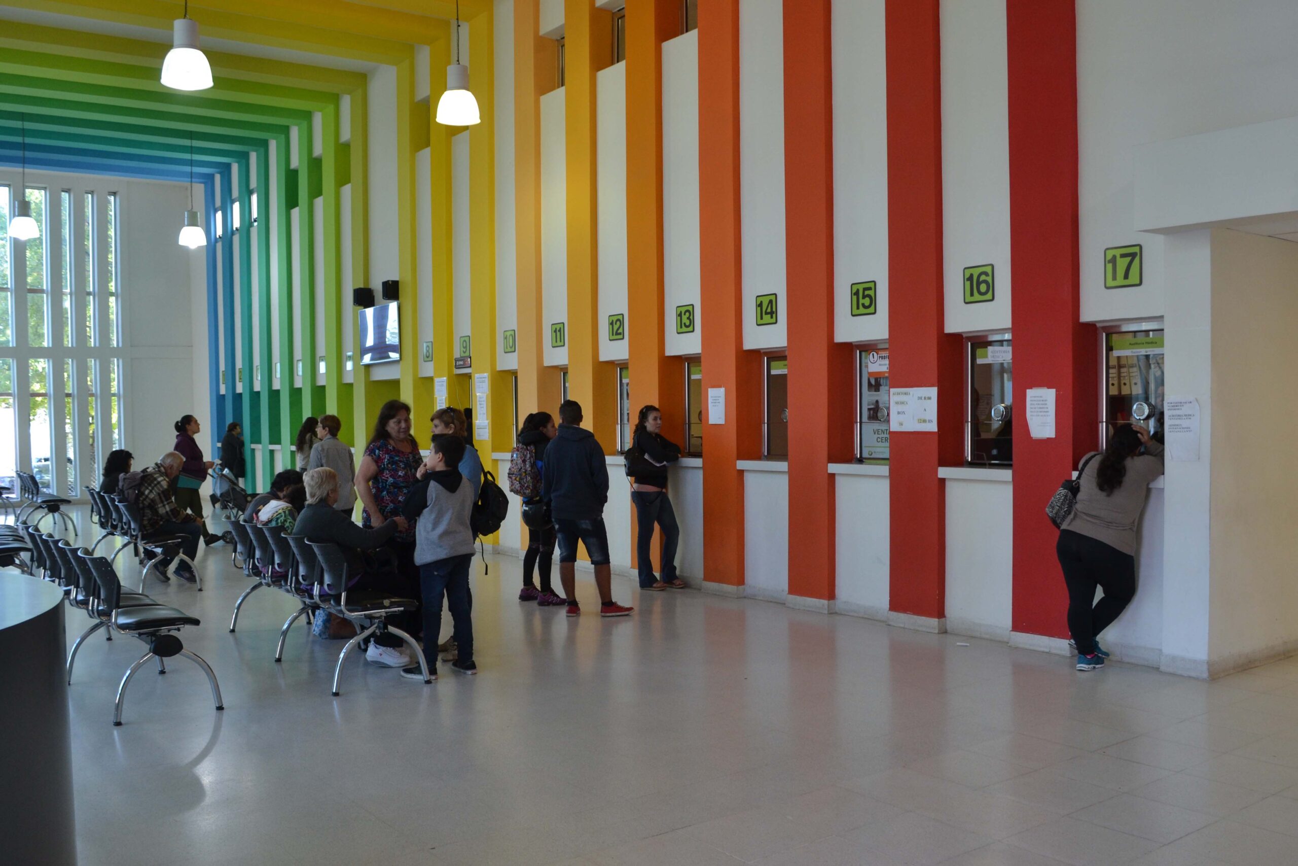 Continúa vigente la reorganización del sistema de turnos para afiliados de PAMI en el Hospital Municipal
