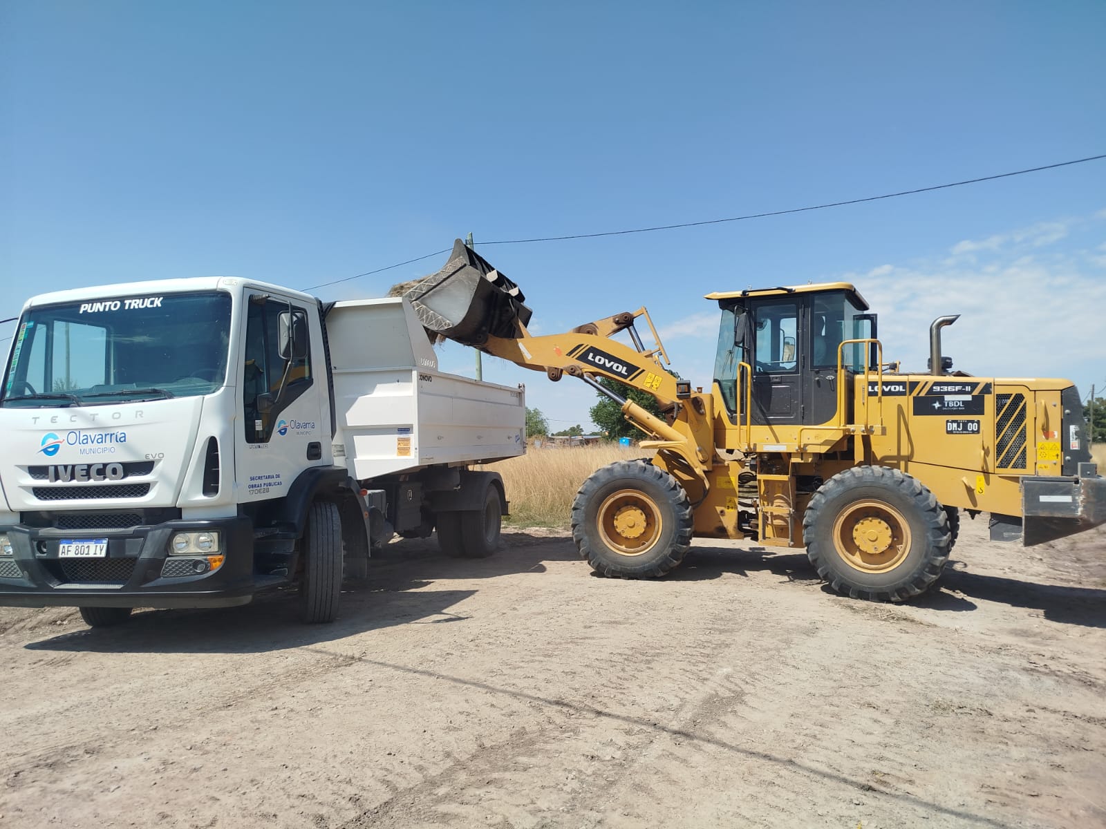Continúa las obras de mantenimiento integral de calles en diferentes barrios de la ciudad