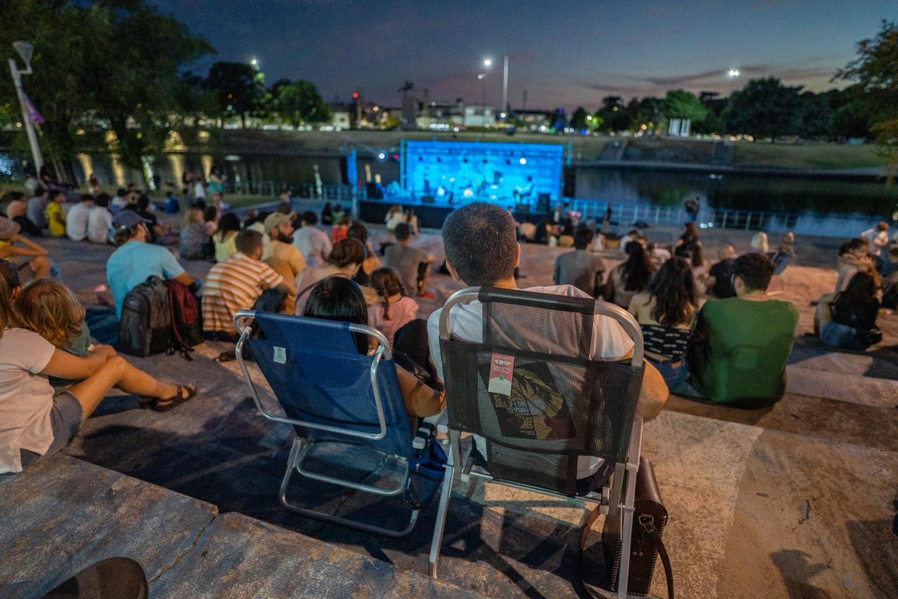 “Música en Bicentenario” tendrá su cierre a puro baile con La Familia Bermúdez