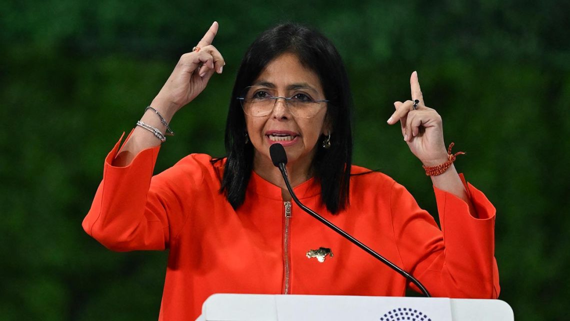 Dos tragedias: La de Venezuela y la del geriátrico