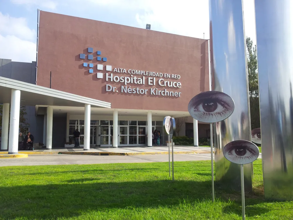 Motosierra en salud: Nación avanzaría con la privatización de cinco grandes hospitales en la Provincia
