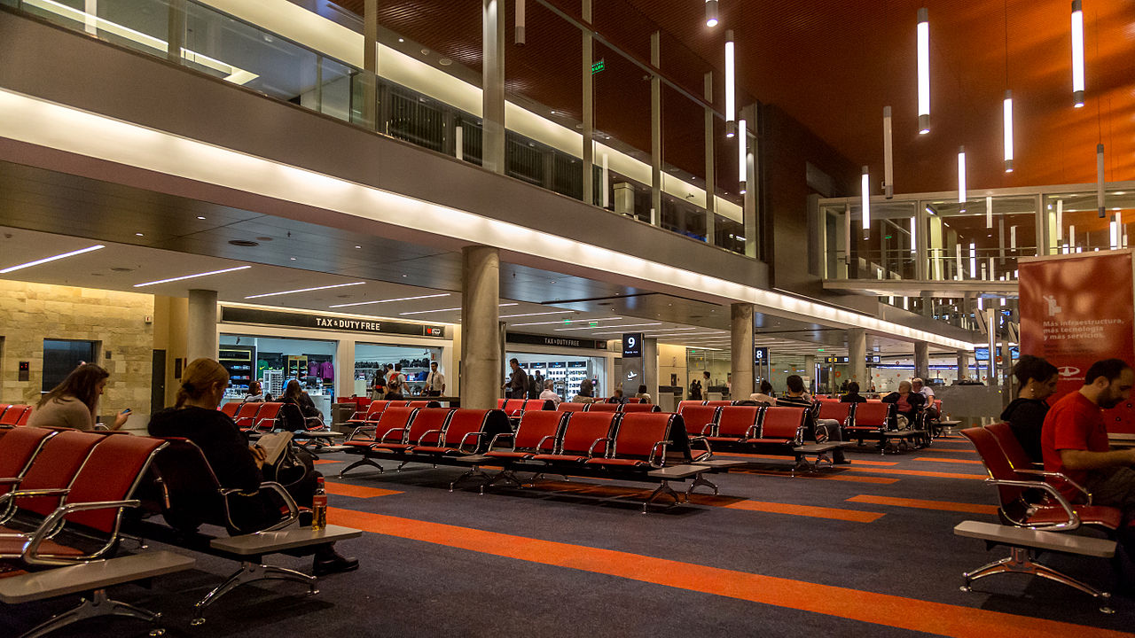 ATE postergó el paro aeroportuario anunciado para este lunes en todo el país