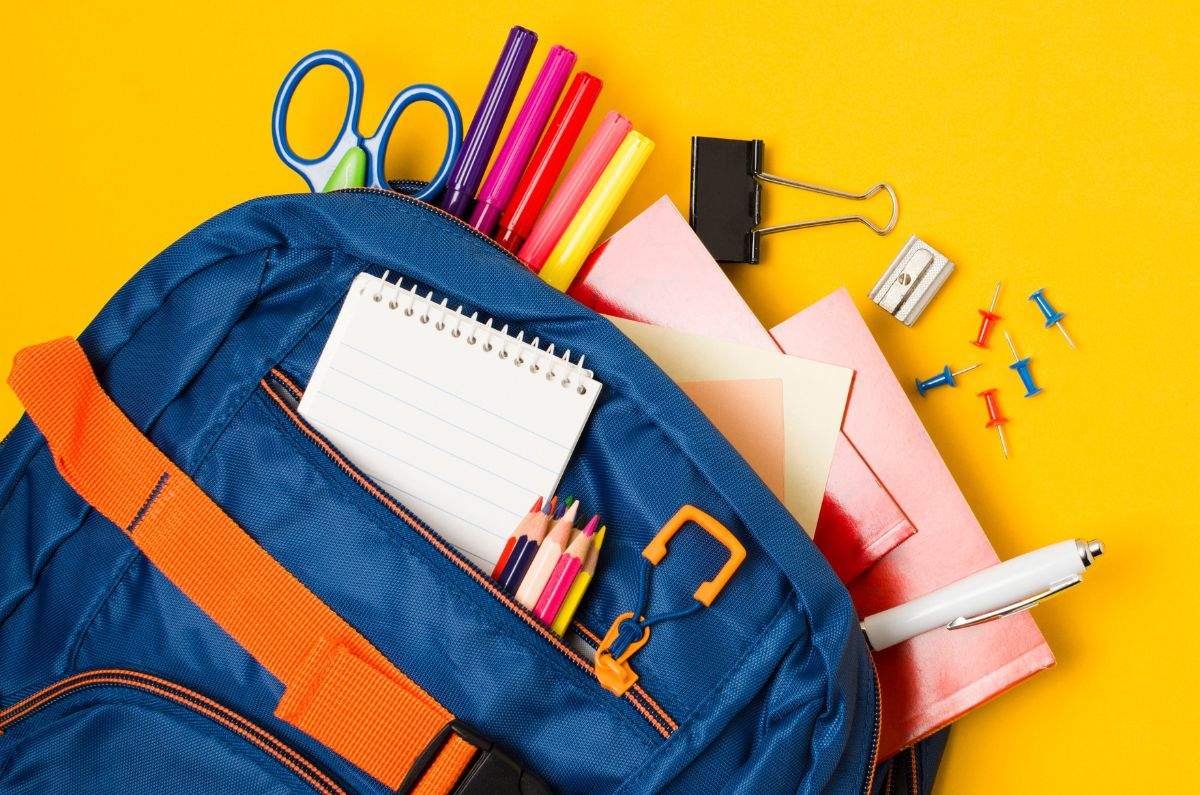 El CECO llevará adelante una nueva entrega de kit de útiles escolares y guardapolvos