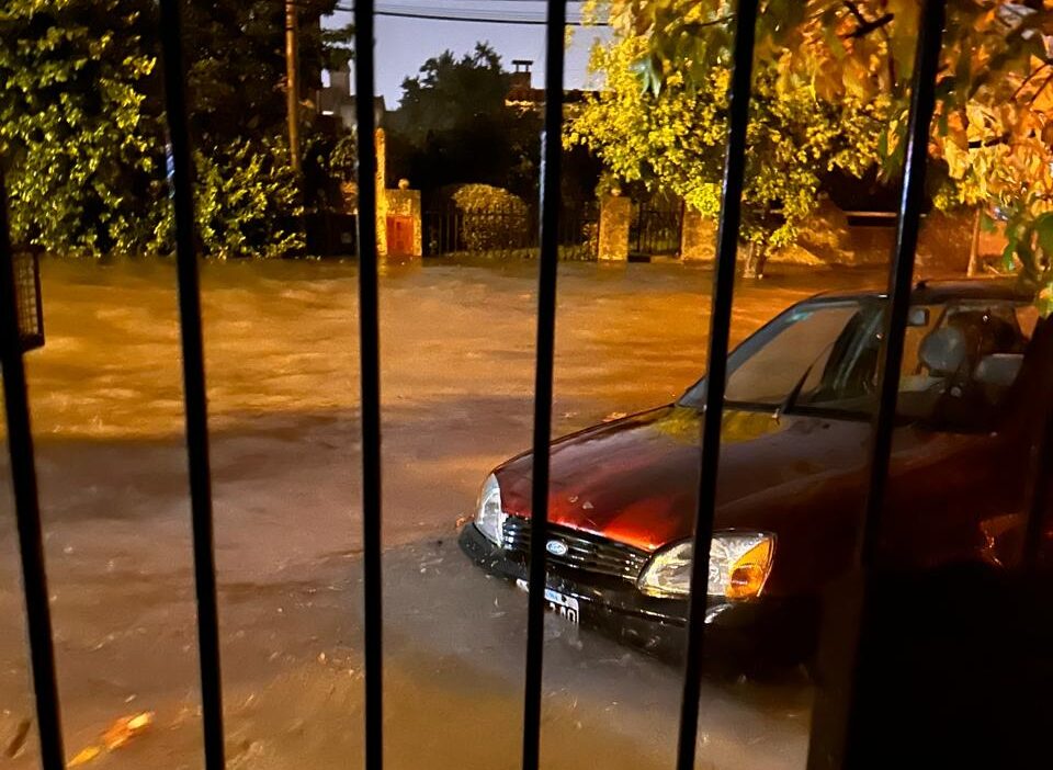 En Olavarría llovieron 150 milímetros y hay 10 barrios afectados