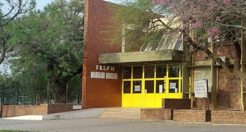 Un estudiante de 15 años entró armado a un colegio en Santa Fe y mató a otro de 13