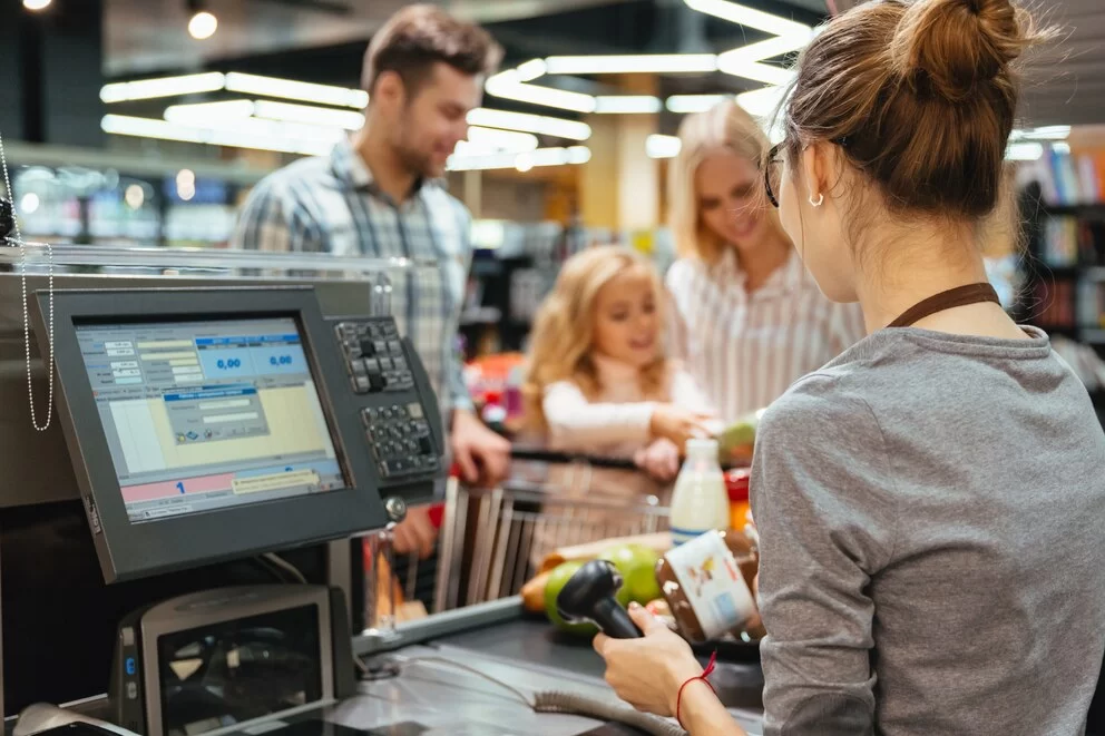 Los empleados de comercio acordaron una suba del 5%