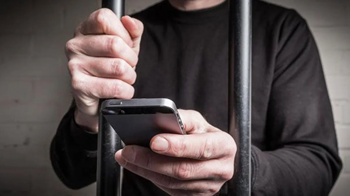 Buscan prohibir los celulares en cárceles bonaerenses para que dejen de ser "call centers del delito"