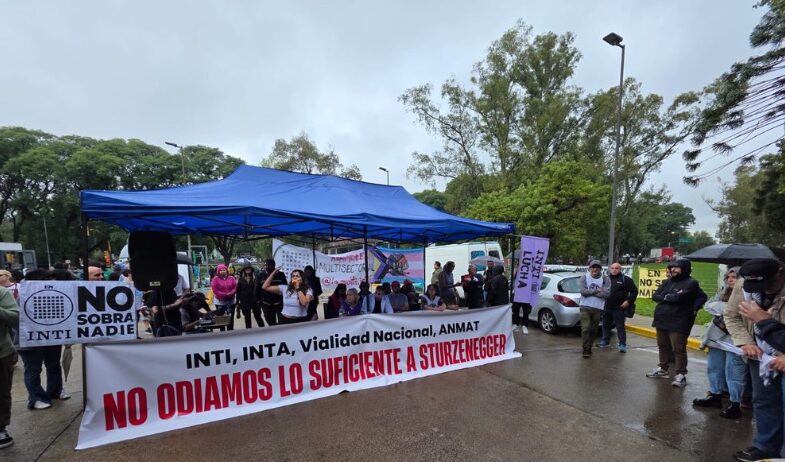 El SMN llevará adelante un paro con un "apagón informativo" el viernes, mientras el INTI sigue en alerta