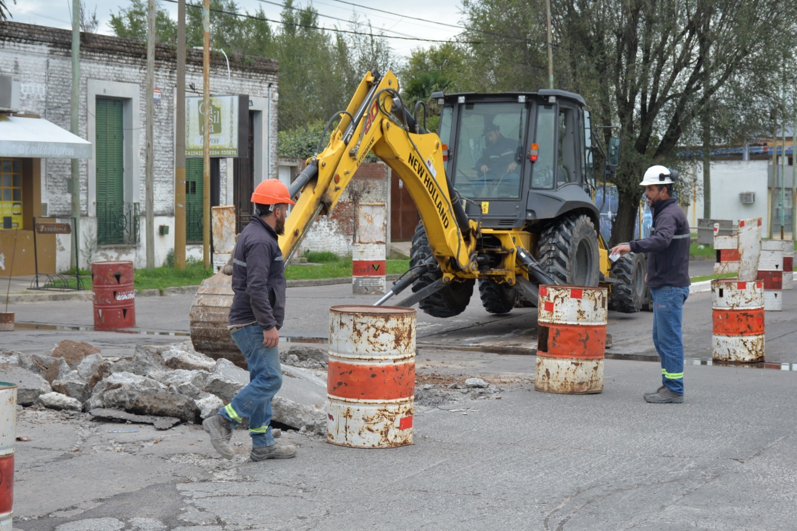 El Municipio continúa con la realización de trabajos hidráulicos y de mantenimiento vial