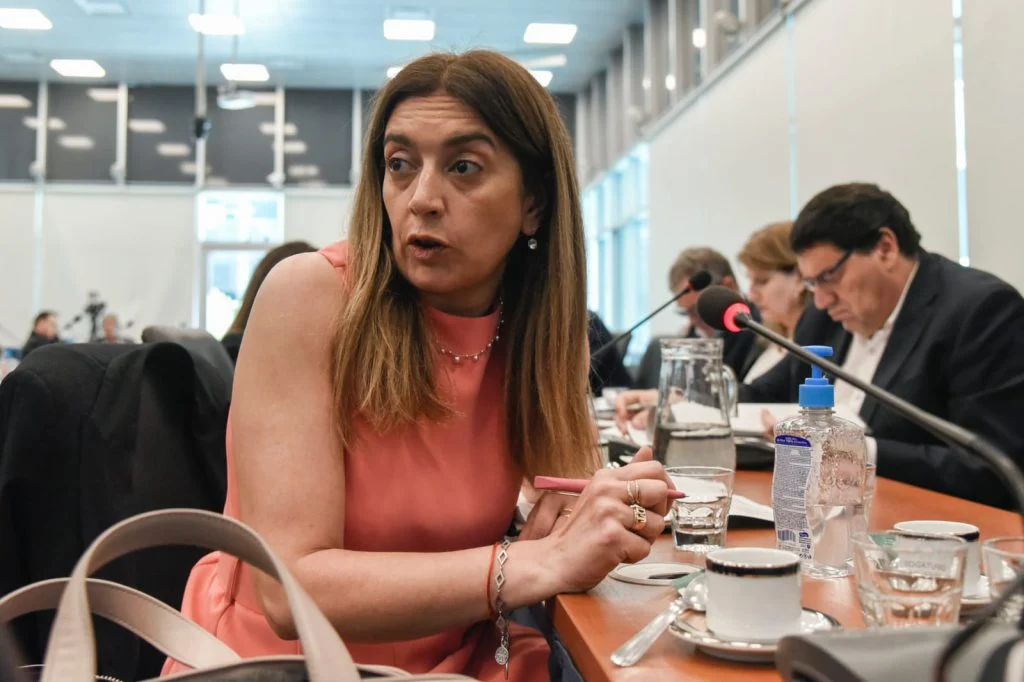 Zonas frías y ánimos calientes dentro de la farsa nacional