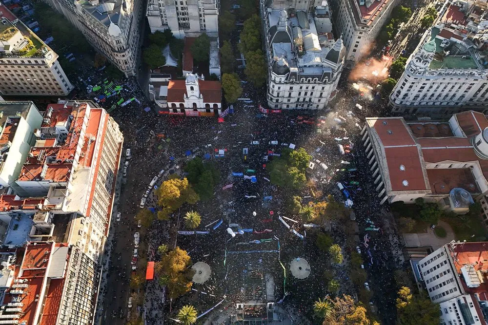 La Cuarta Marcha Federal Universitaria fue masiva, pero el Gobierno la tildó de "opositora"