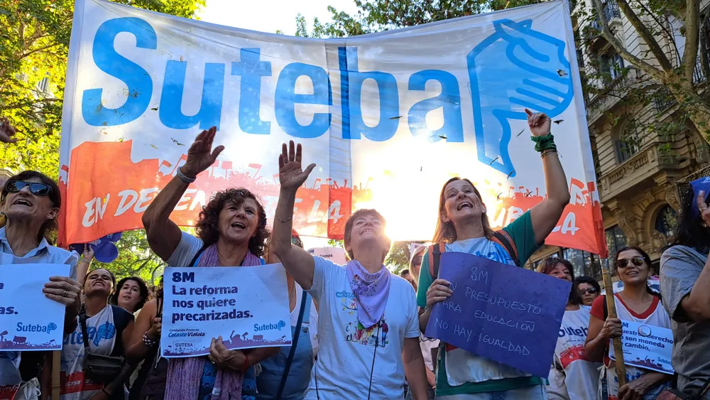 Sin Roberto Baradel, el oficialismo retuvo la conducción de SUTEBA